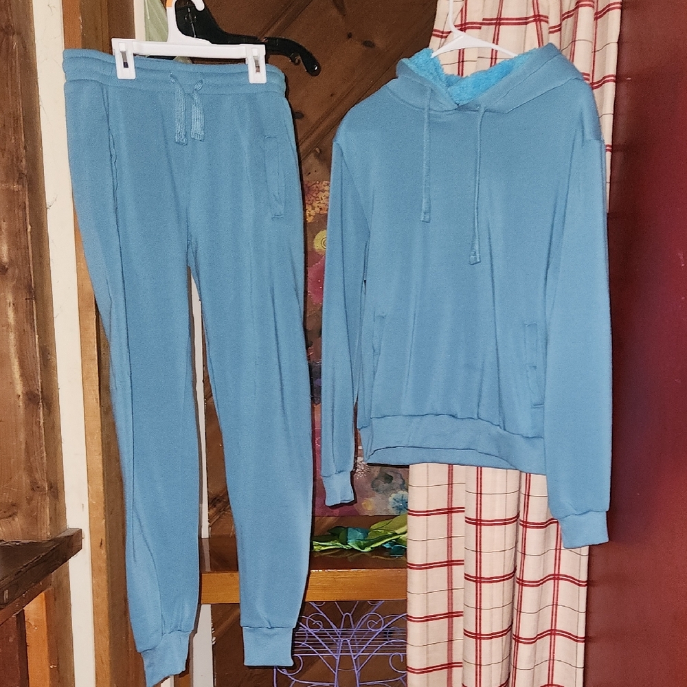 Comfy Sweat Outfit